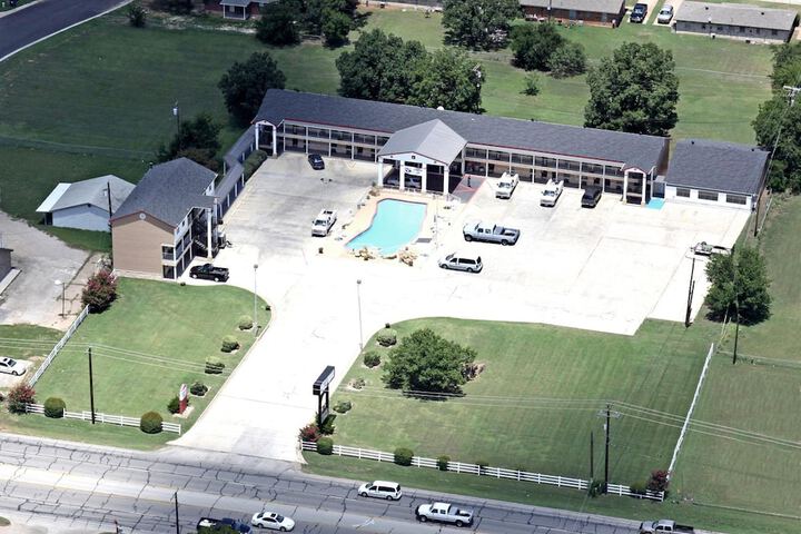 Relax Inn Mineral Wells