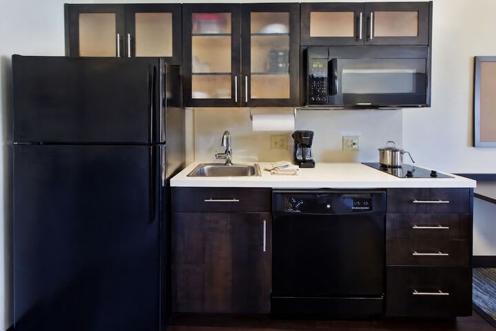 Blue Way Inn & Suites Extended Stay Bloomington Airport - Minneapolis