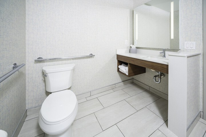 Holiday Inn Express & Suites Rock Hill by IHG