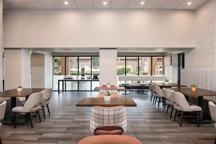 Embassy Suites by Hilton Tucson East