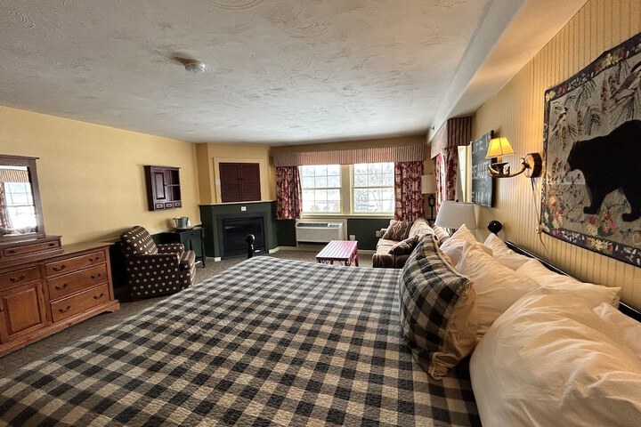 The Common Man Inn Plymouth
