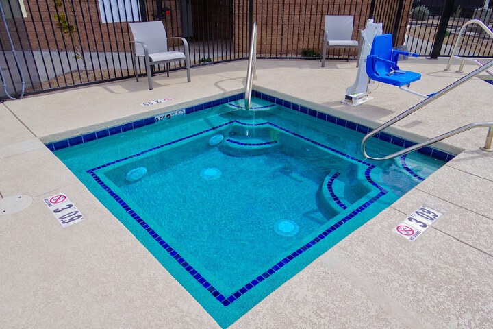 Pool 10 of 50