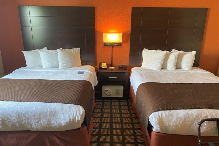 Room 5 of 20