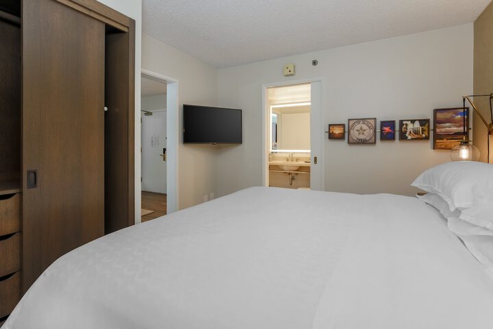 Room 26 of 41