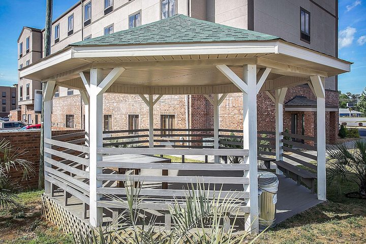 Comfort Inn & Suites Augusta West Near Fort Gordon