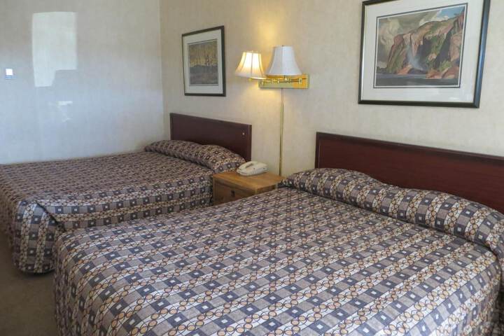 Room 27 of 44