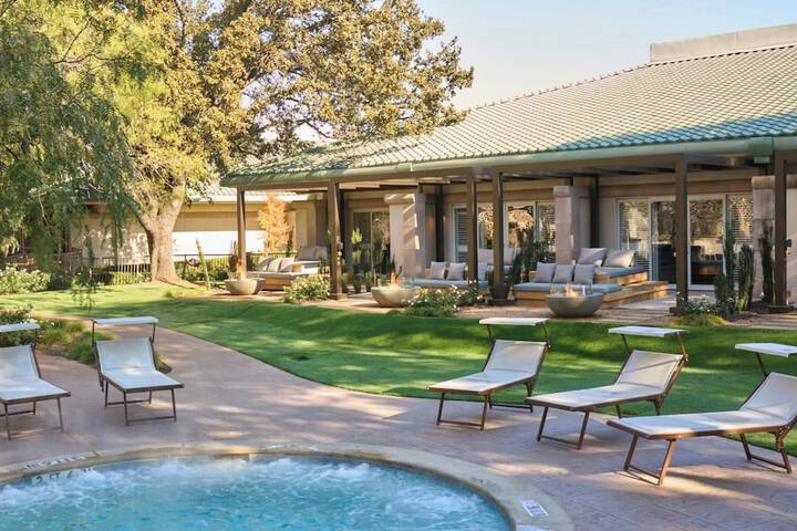 The Ritz-Carlton Dallas Las Colinas