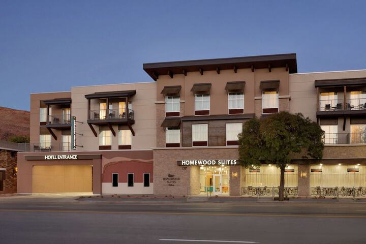 Hotel 2 of 44