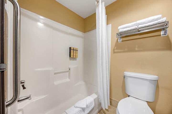 Best Western Plus Prairie Inn