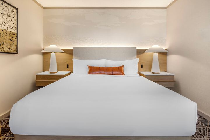 Omni Las Colinas Hotel