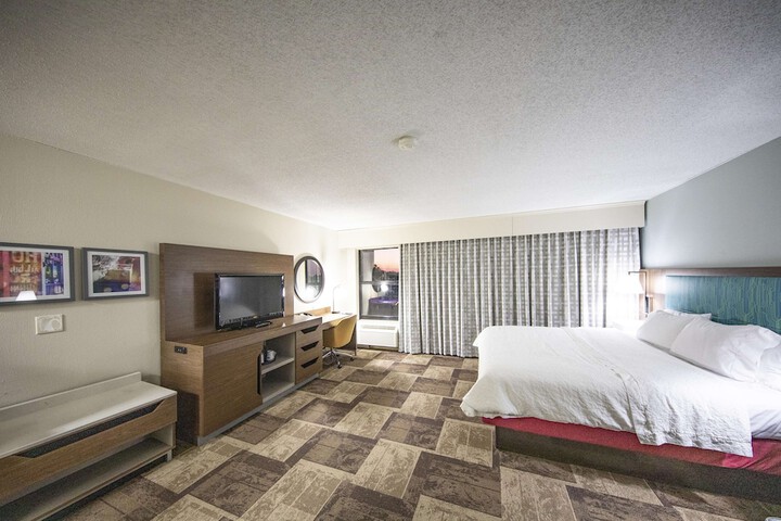Hampton Inn Hutchinson