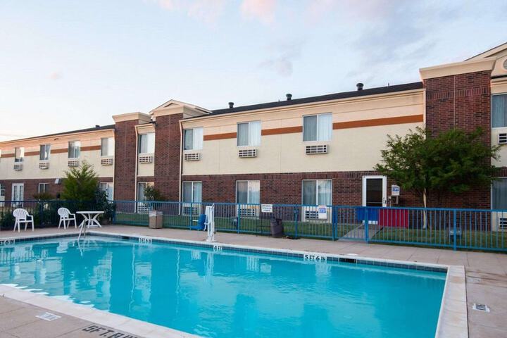 Pool 3 of 23