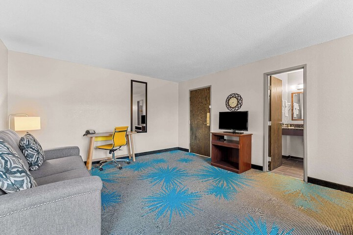 Room 14 of 40
