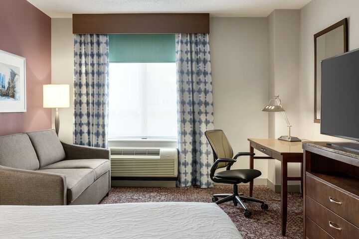Room 30 of 80