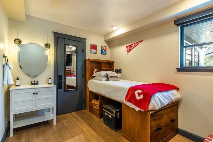 The Dorm Hotel