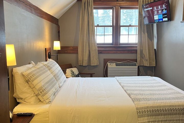 Room 63 of 153