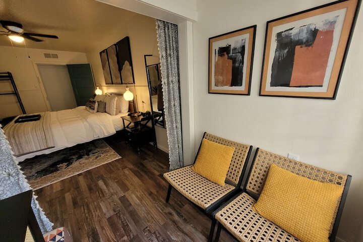Room 30 of 34