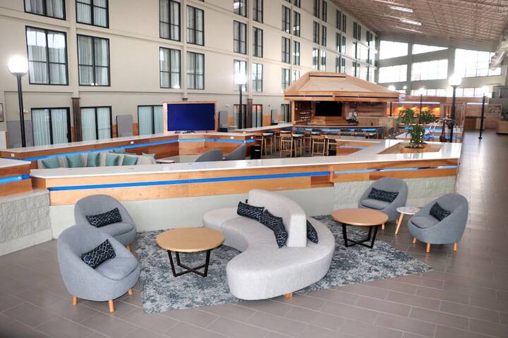 Wyndham Garden Conference Center Champaign / Urbana