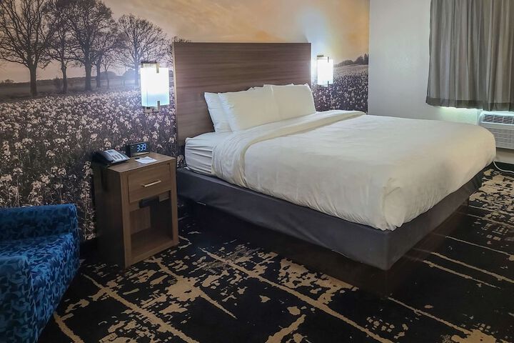 Room 11 of 42