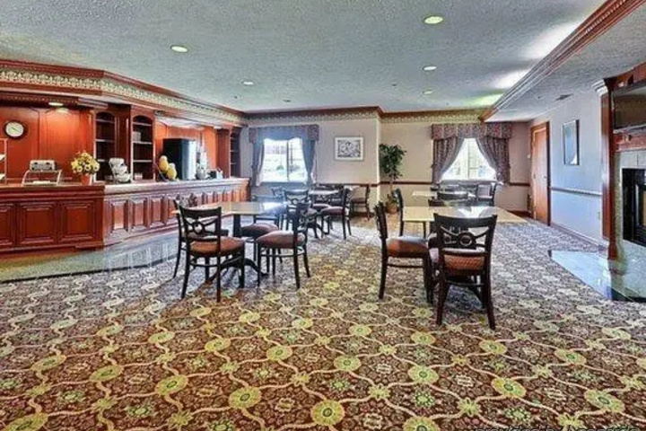 RODEWAY INN AND SUITES CARMEL
