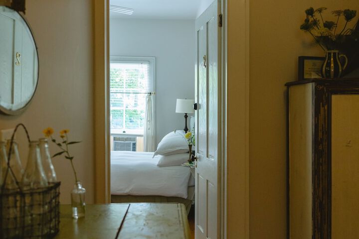 Room 8 of 52