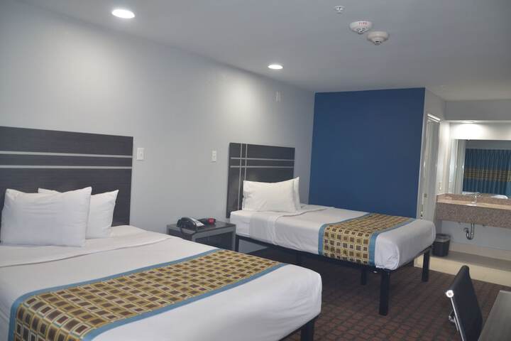 Room 20 of 34