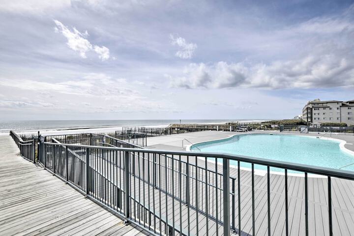 Ocean Isle Condo With Community Pool & Hot Tub!