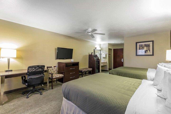 Room 22 of 35