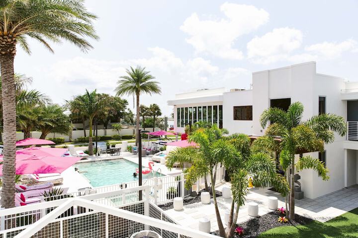 The Saint Hotel