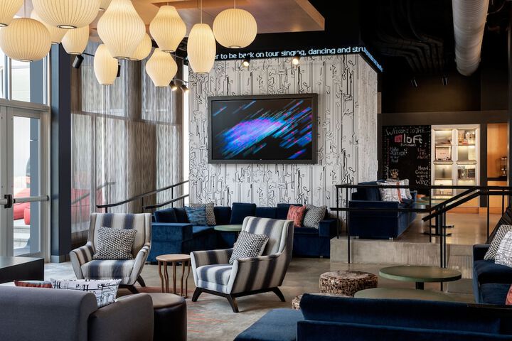 Aloft Beachwood