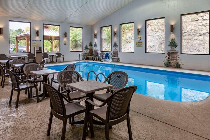 Pool 2 of 29