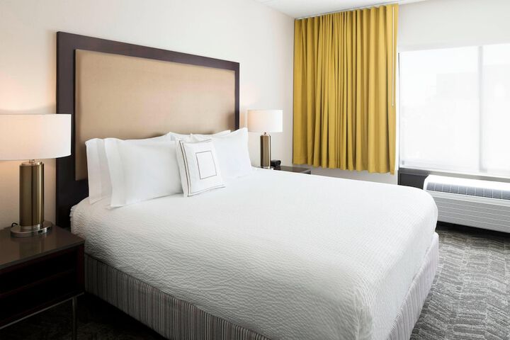 Room 16 of 26