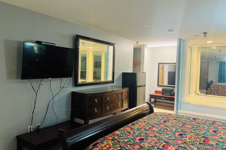 Room 14 of 26