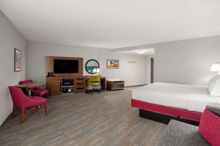 Room 16 of 63