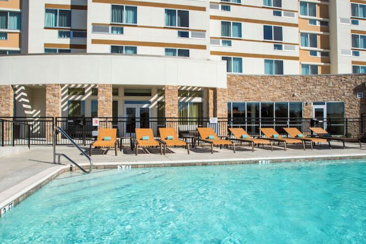 Pool 4 of 45