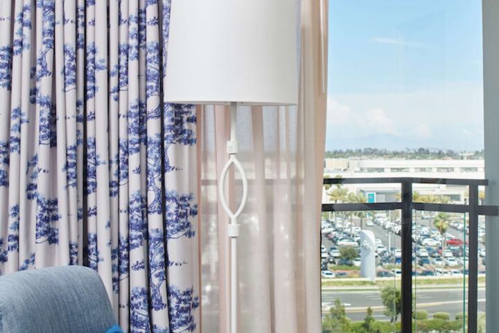 DoubleTree by Hilton Torrance - South Bay