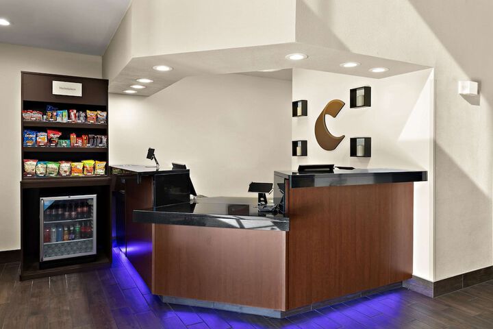 Hotel Interior 11 of 40