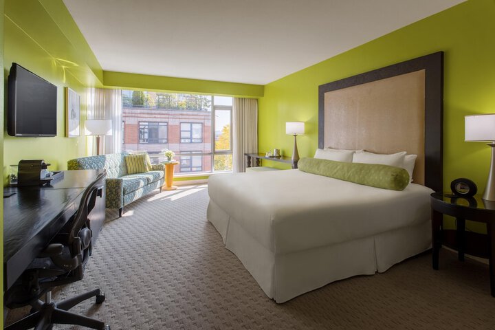 Room 42 of 68