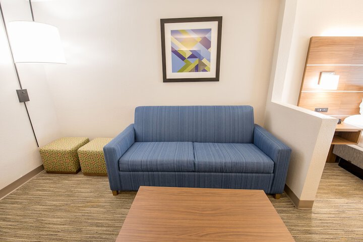 Room 17 of 47