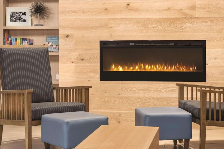 Country Inn & Suites by Radisson Dubuque, IA