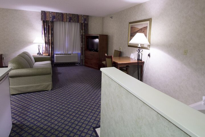 Room 34 of 53
