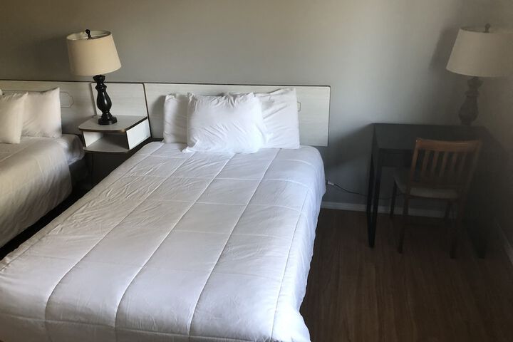 Room 27 of 42