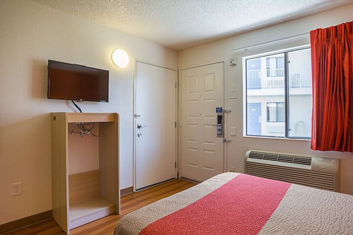 Room 36 of 55