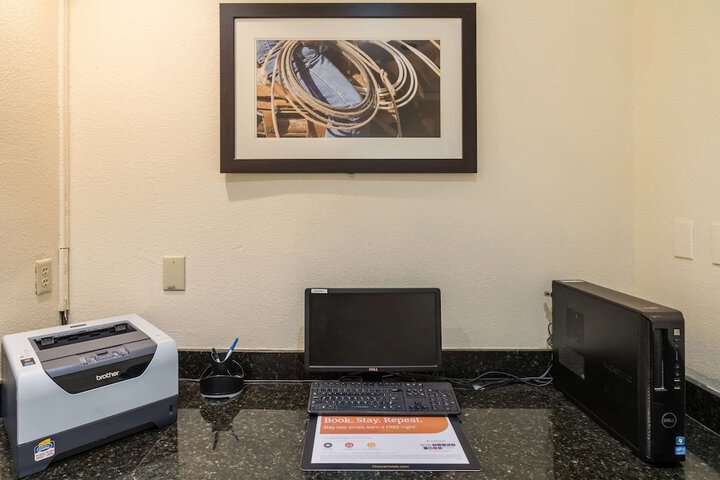 Business Center 55 of 58