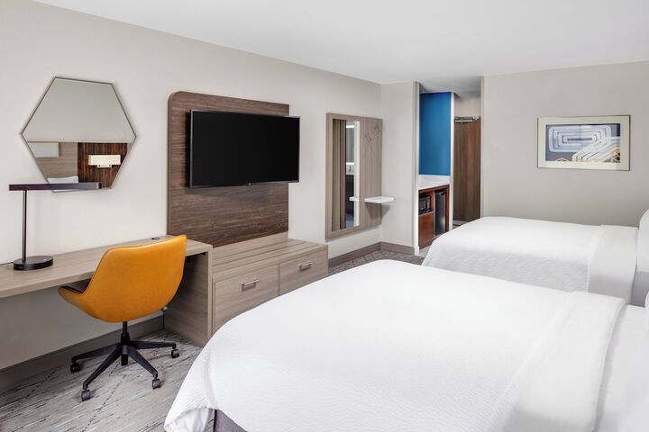 Room 41 of 53