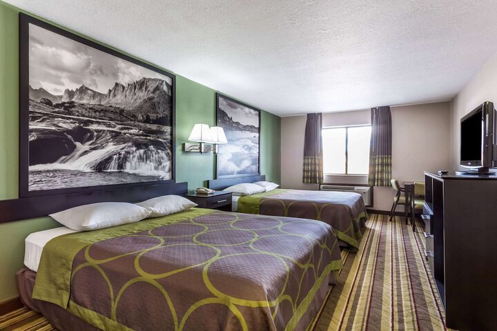 Room 19 of 35