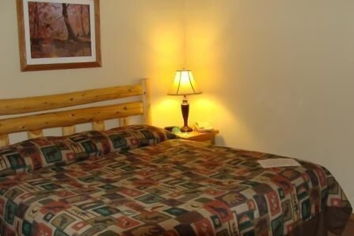 Room 15 of 68