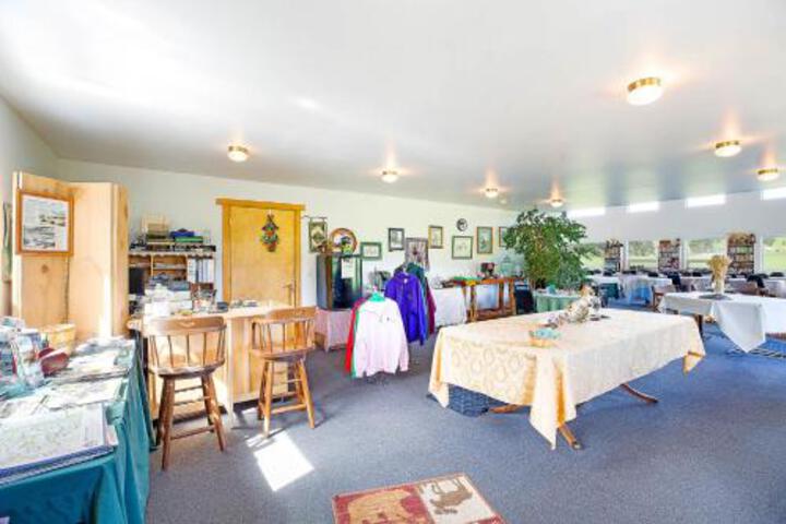 Cosmos Cabin