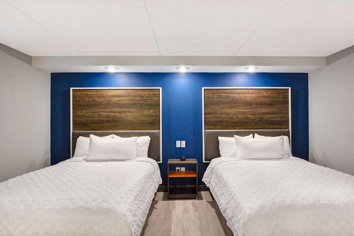 Room 22 of 46