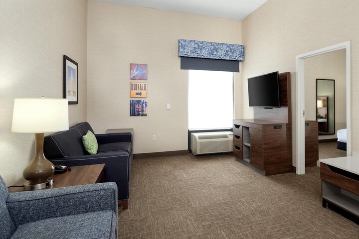 Hampton Inn Buffalo South / I-90